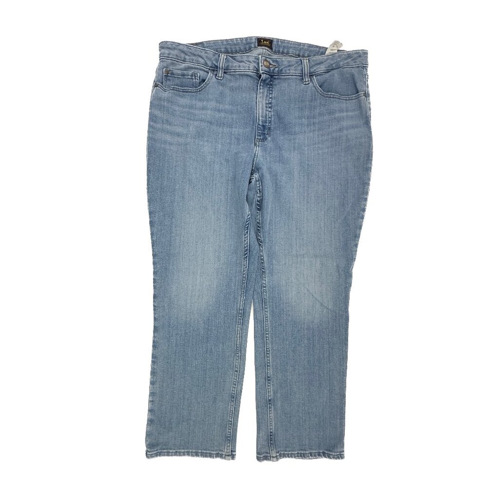 Lee Straight Leg Women's size 18P Medium Wash Blue Denim Jeans